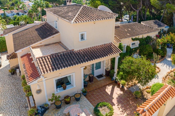 3 bed casa / chalet in Moraira