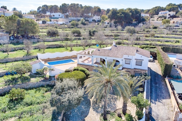 6 bed villa in Benissa