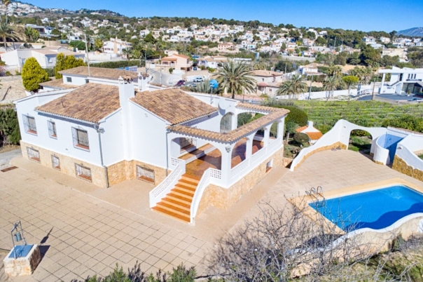 6 bed villa in Benissa