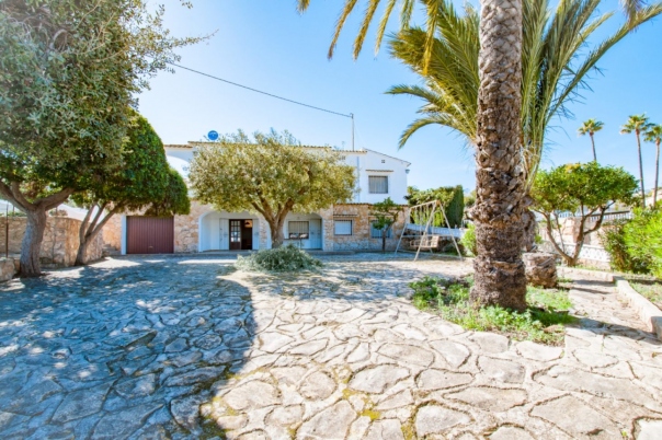 6 bed villa in Benissa