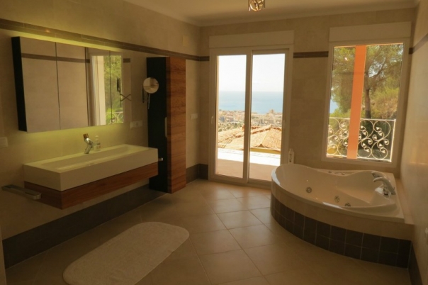 4 bed villa in Calpe