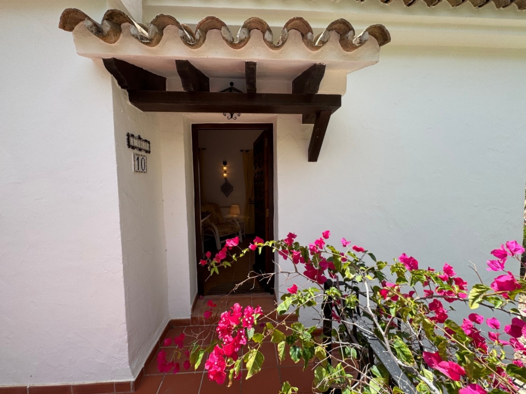 2 bed apartment in Moraira