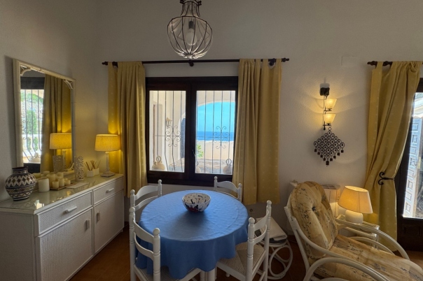 2 bed apartment in Moraira
