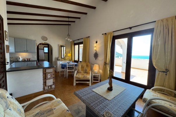 2 bed apartment in Moraira