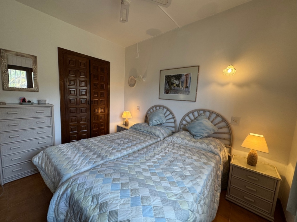 2 bed apartment in Moraira
