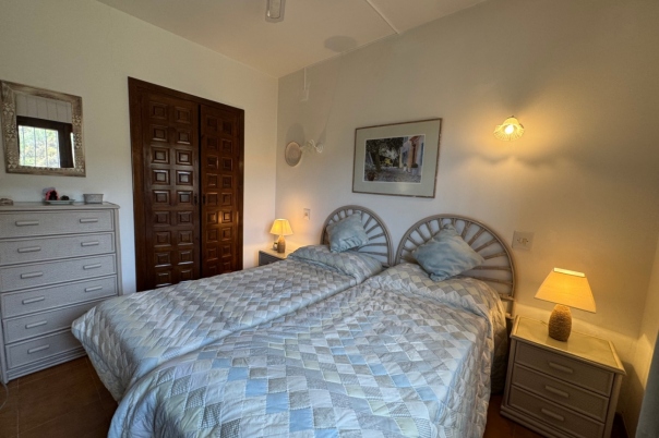 2 bed apartment in Moraira