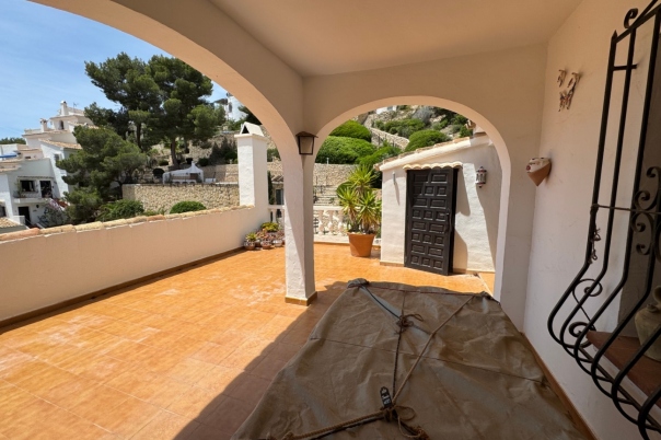 2 bed apartment in Moraira