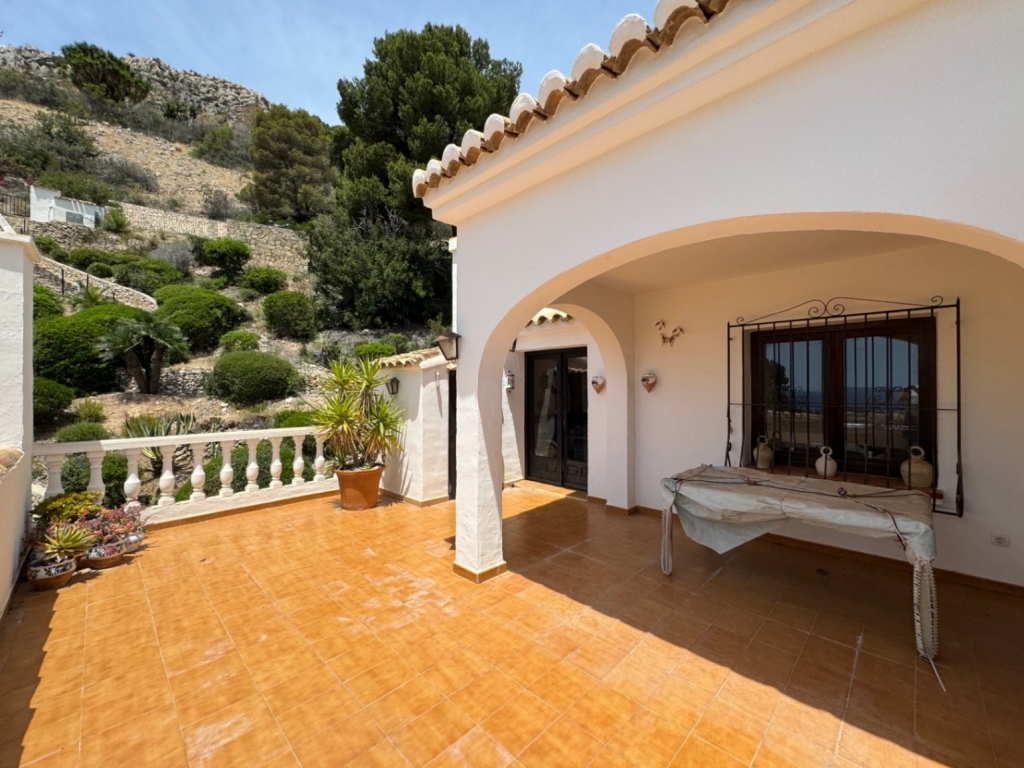 2 bed apartment in Moraira