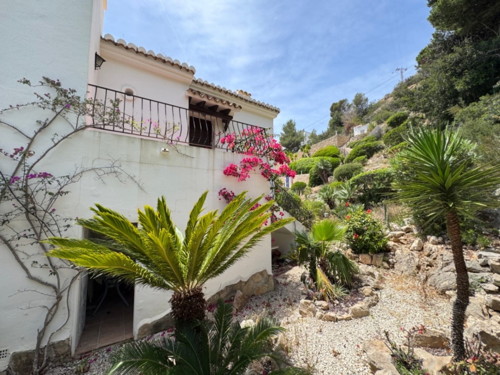 2 bed apartment in Moraira