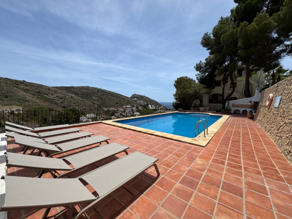 2 bed apartment in Moraira