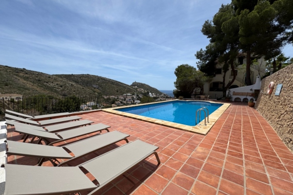 2 bed apartment in Moraira