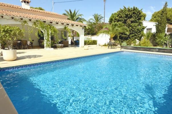 2 bed villa in Moraira