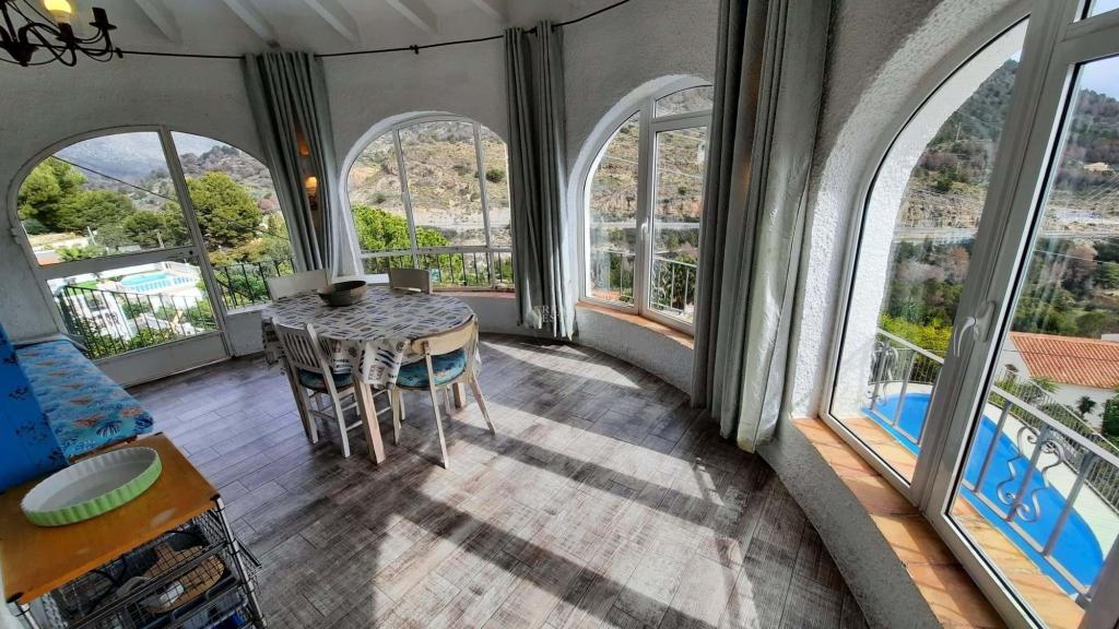 5 bed villa in Calpe/Calp