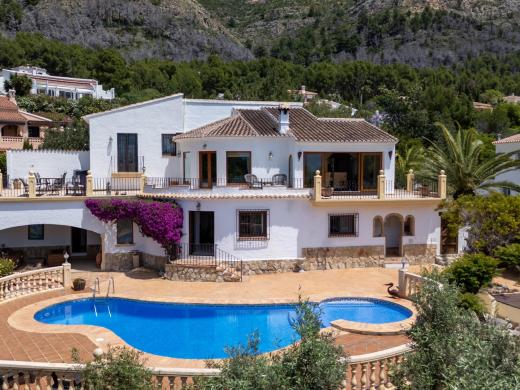 5 bed villas in Javea