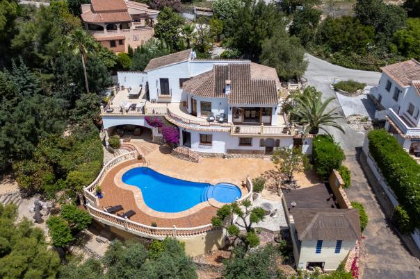 5 bed villas in Javea