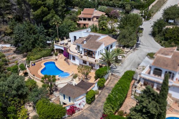 5 bed villas in Javea