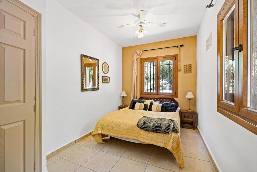 5 bed villas in Javea