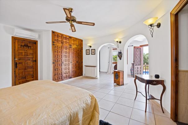 5 bed villas in Javea
