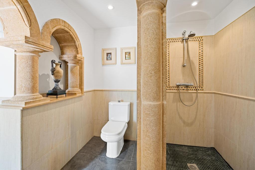 5 bed villas in Javea