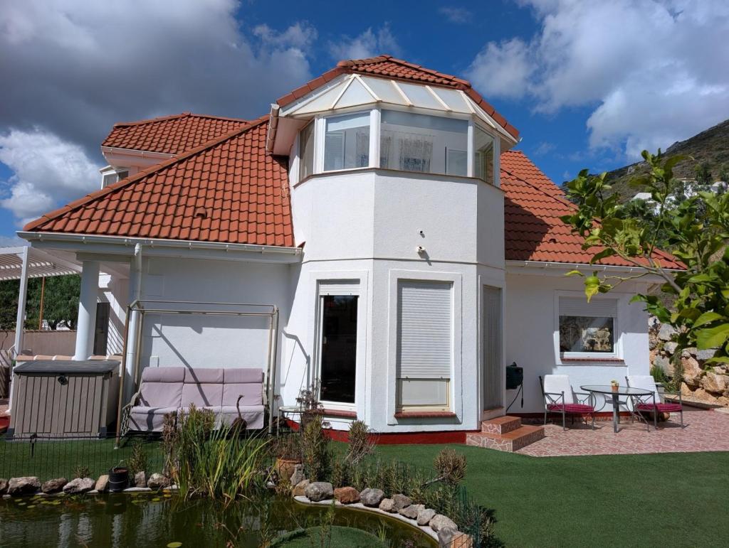 4 bed villas in Jalon