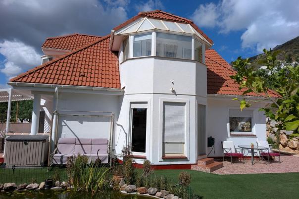 4 bed villas in Jalon