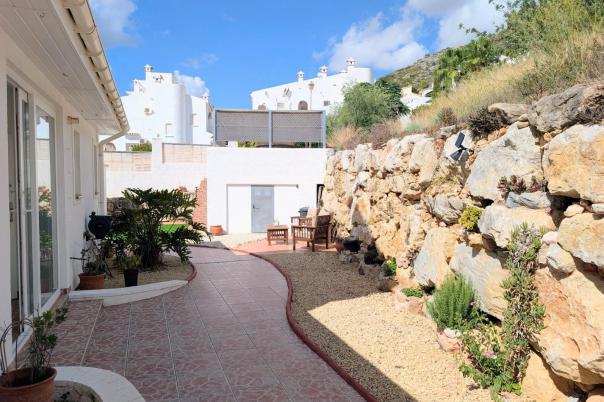 4 bed villas in Jalon