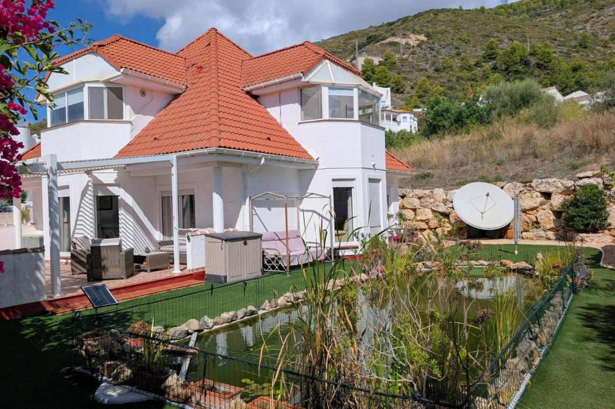 4 bed villas in Jalon