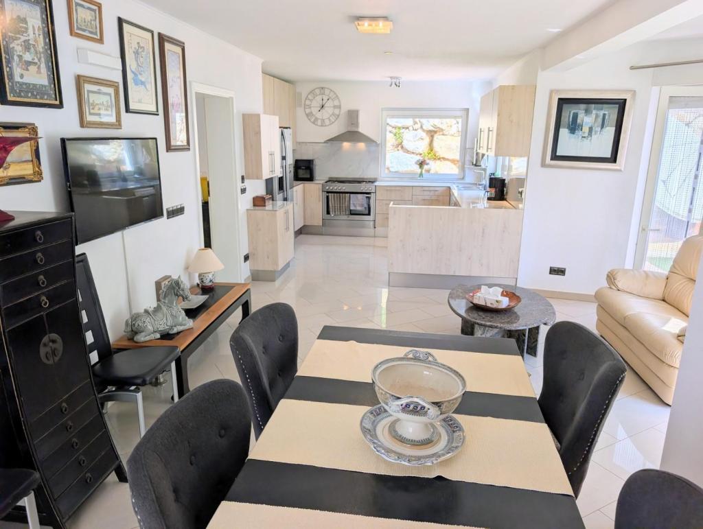4 bed villas in Jalon