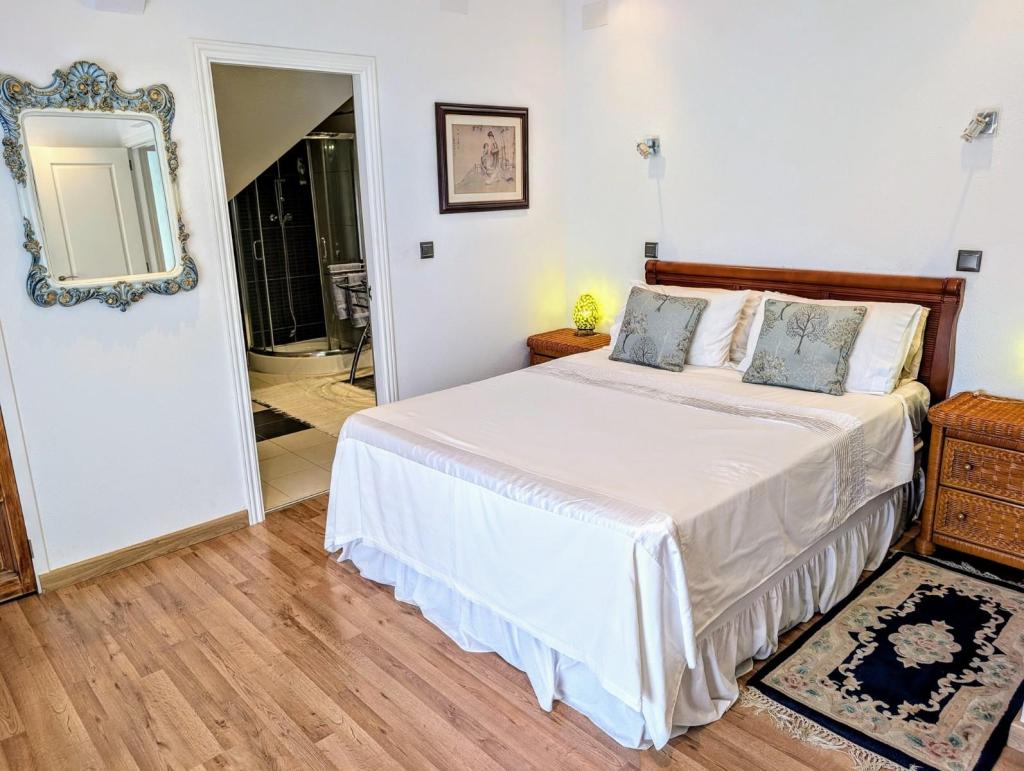4 bed villas in Jalon