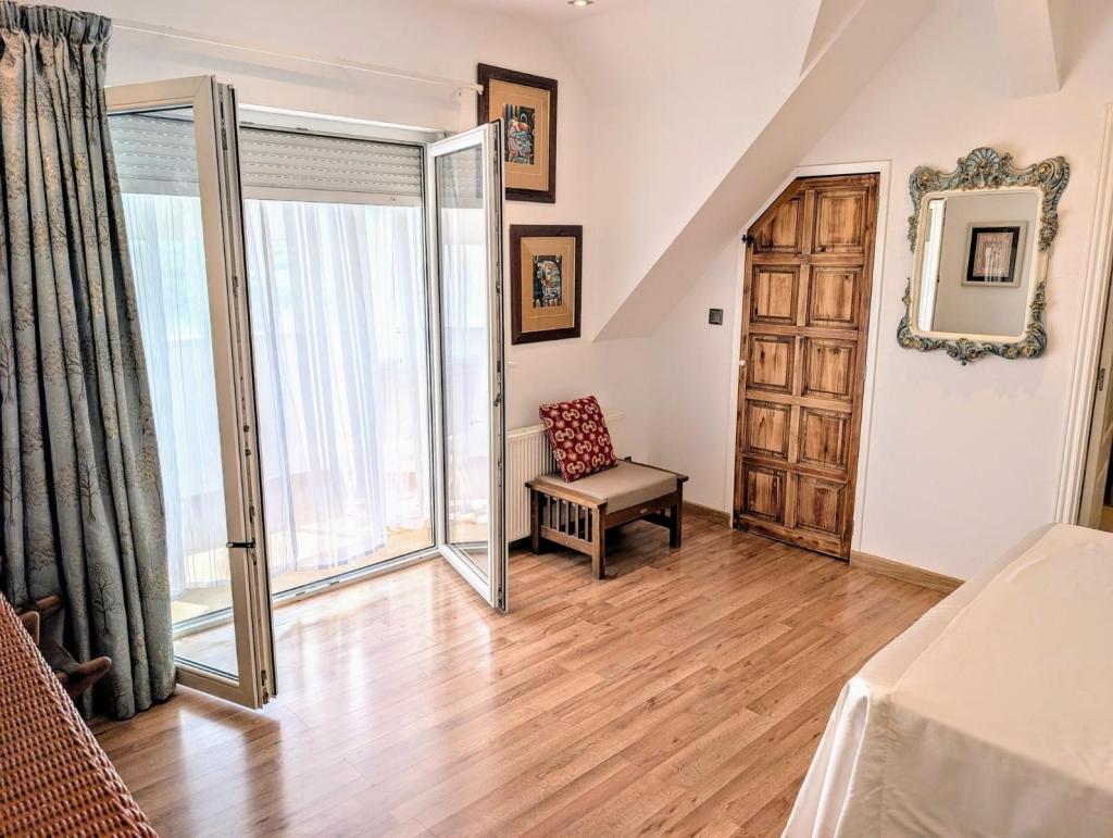 4 bed villas in Jalon