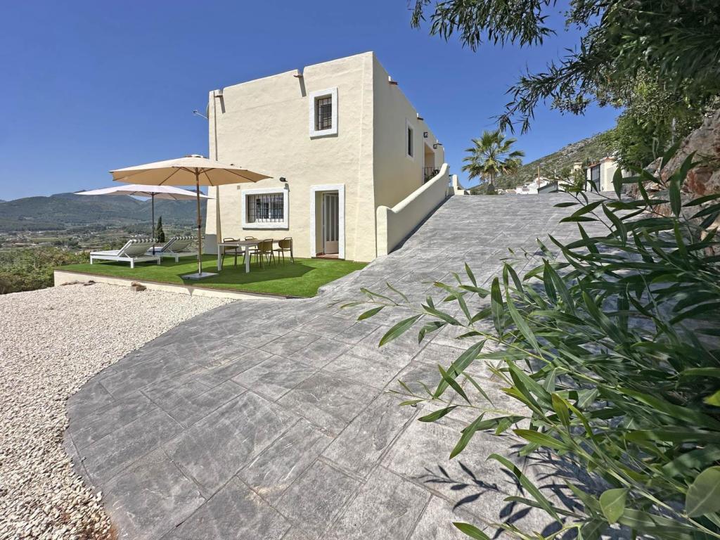 3 bed villa in Jalón