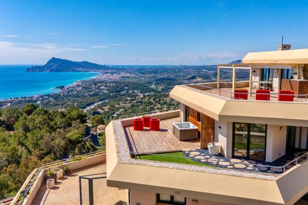 4 bed apartment in Altea