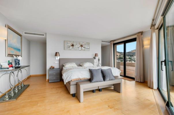 4 bed apartment in Altea