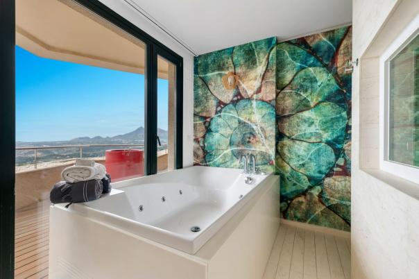 4 bed apartment in Altea