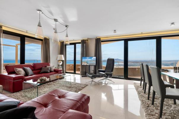 4 bed apartment in Altea