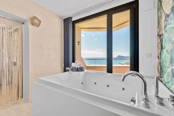 4 bed apartment in Altea