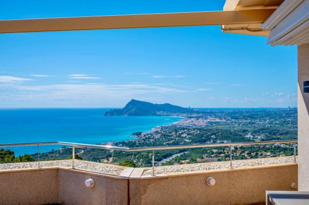 4 bed apartment in Altea