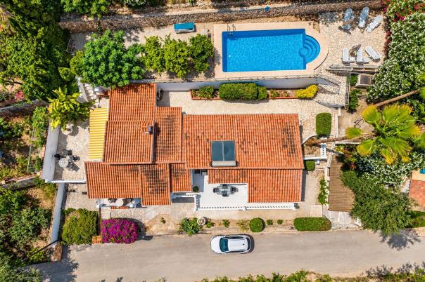5 bed villas in Benissa