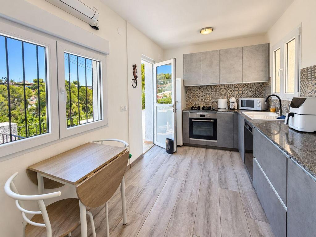 5 bed villas in Benissa