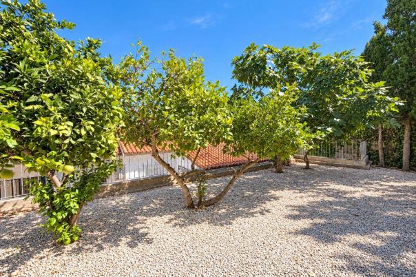 5 bed villas in Benissa