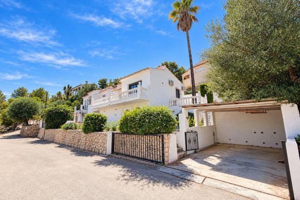 5 bed villas in Benissa