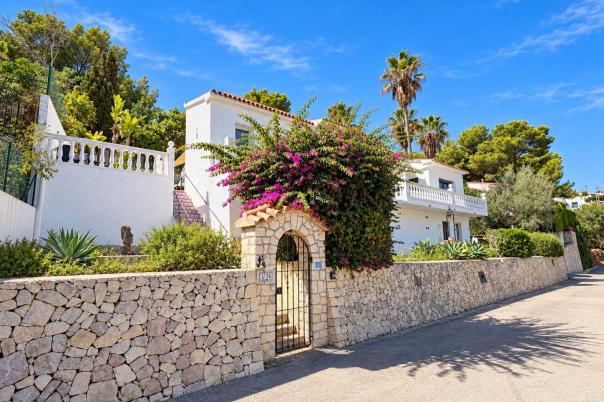 5 bed villas in Benissa