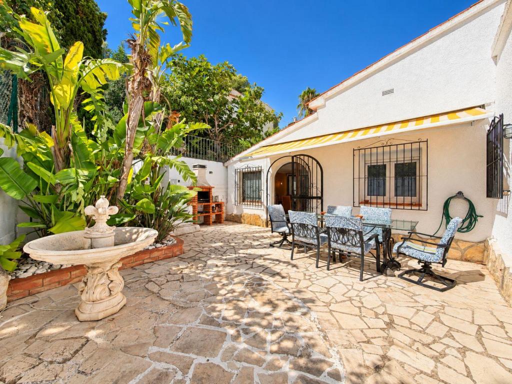 5 bed villas in Benissa