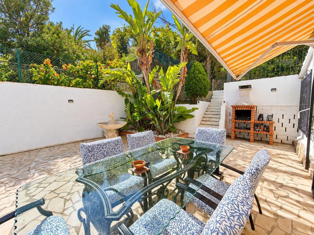 5 bed villas in Benissa