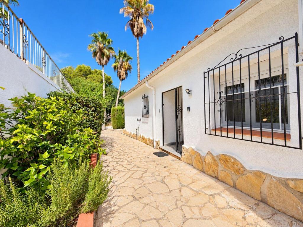 5 bed villas in Benissa