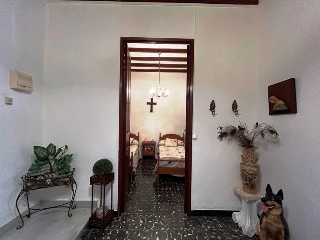 4 bed town_house in Sagra