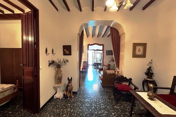 4 bed town_house in Sagra