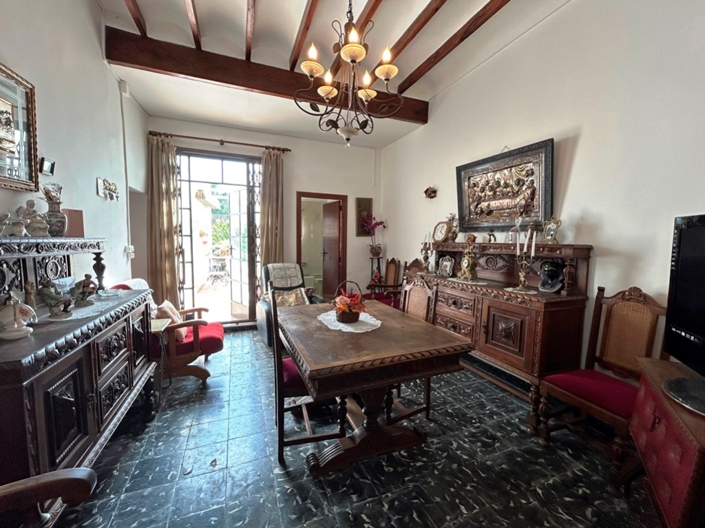 4 bed town_house in Sagra