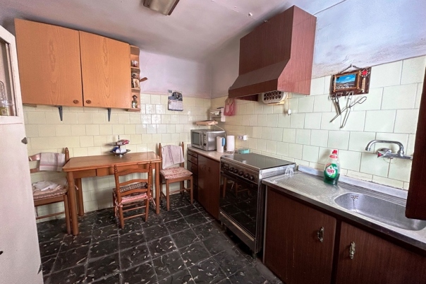 4 bed town_house in Sagra