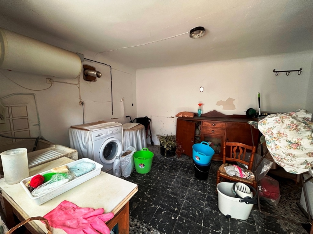 4 bed town_house in Sagra